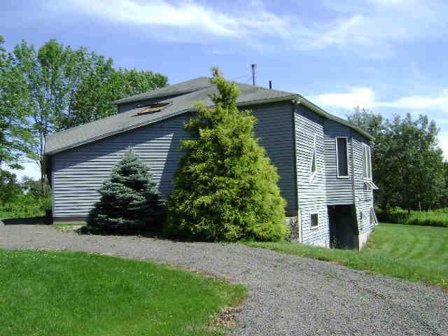 Building photograph for 239 ARCH BRIDGE RD